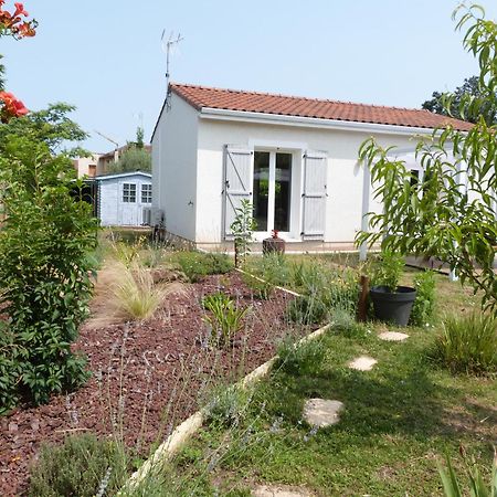 Gite Le Cherche Midi Gaillac Exterior photo